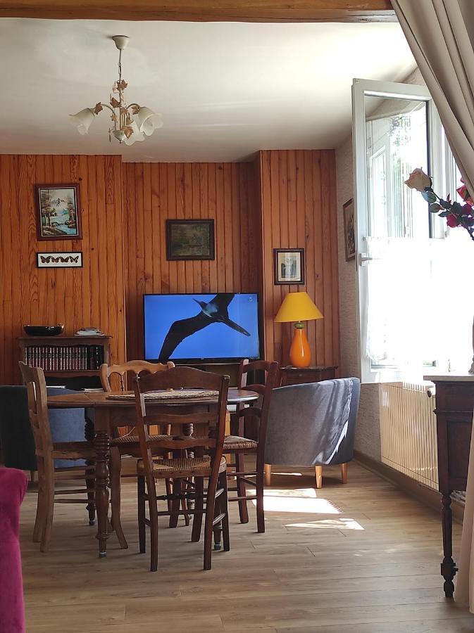 La Lisiere Appartement 2 Chambres Revin  Eksteriør bilde